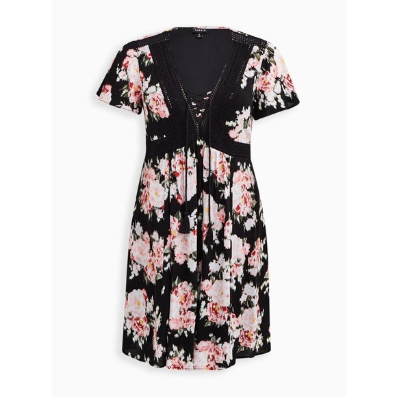 NWT Torrid Mini Gauze Lace Up Skater Dress Black Floral Print Plus Size 5 5X - Picture 15 of 15